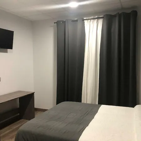 El Paloma Hotel 3*